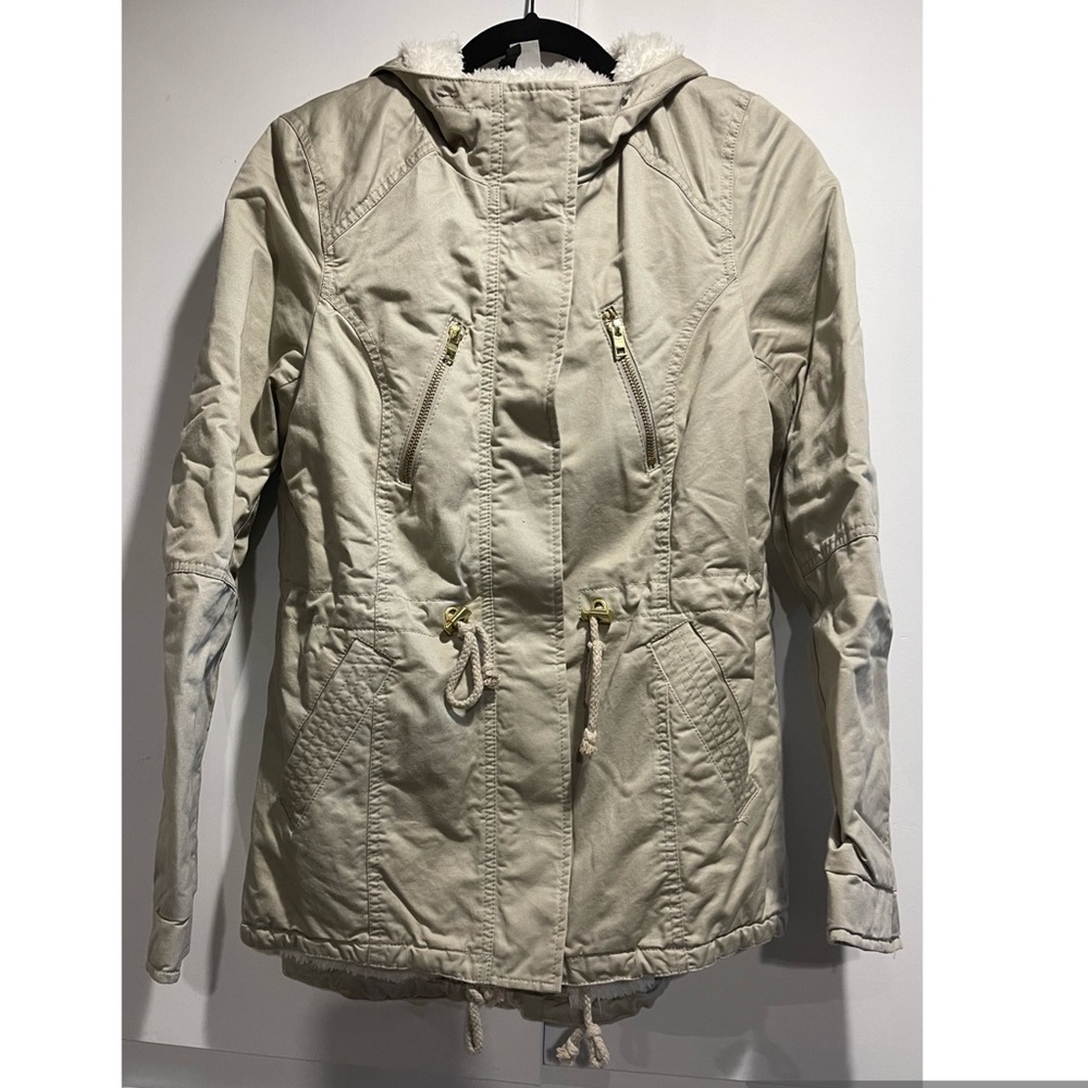 H&M Cream colored anorak jacket